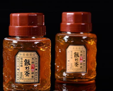 熊打蜜（長(zhǎng)白山保護(hù)開(kāi)發(fā)區(qū)）蜂業(yè)有限公司